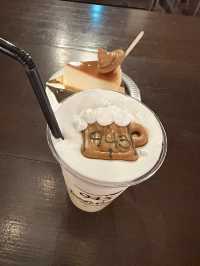 【ホンデのカフェ】まるで魔法の世界に迷い込んだようなカフェ