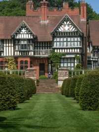 Stepping Back in Time at Wightwick Manor – A Hidden Gem in the West Midlands