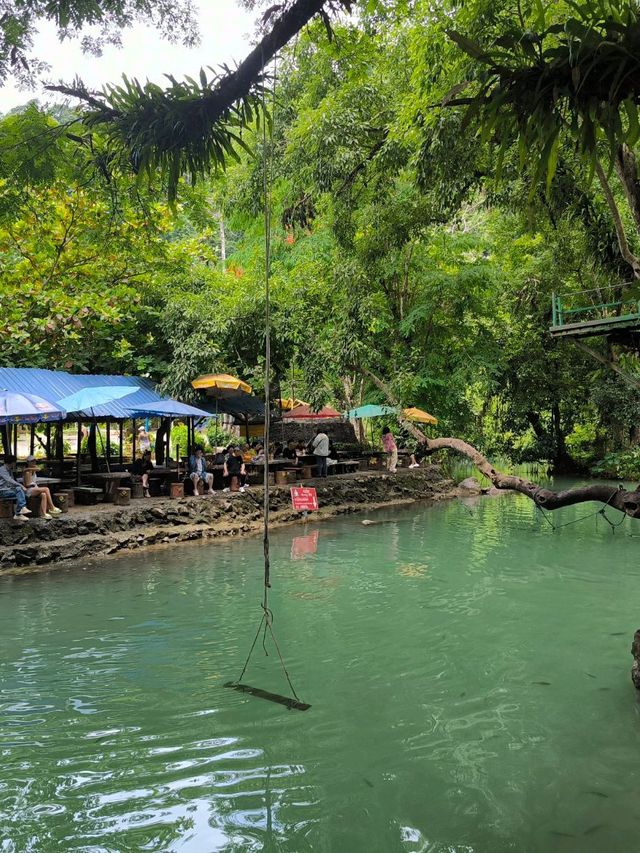 trip to vang vien