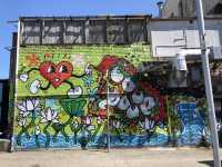 Wall art 巡り！ 