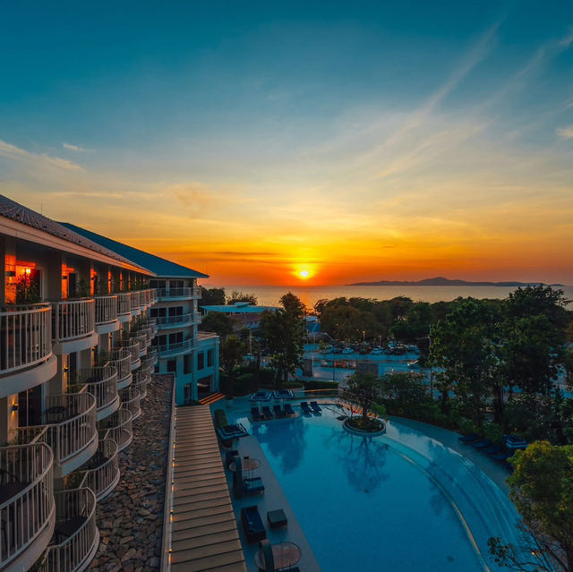 Cross Pattaya Pratamnak  