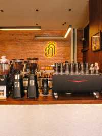 Api ( อภิ ) ☕️✨