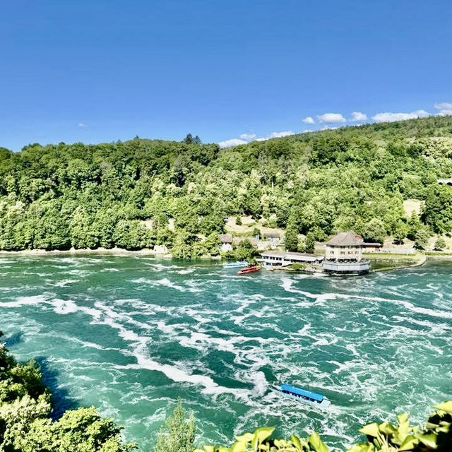壯觀迷人的瀑布～瑞士萊茵瀑布 Rheinfall 