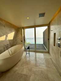 A Slice of Heaven: Unmatched Luxury at St. Regis Maldives
