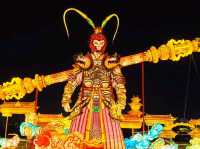 แสดงไฟแสงสีบนกำแพงเมืองโบราณต้าถง