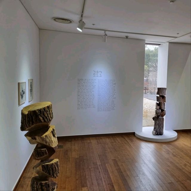 Art, Vibes, and a Surprise Obsession, Lee Ungno Museum