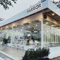 Harbor Café นครศรีธรรมราช — คาเฟ่ริมน้ำสุดชิลล์ 