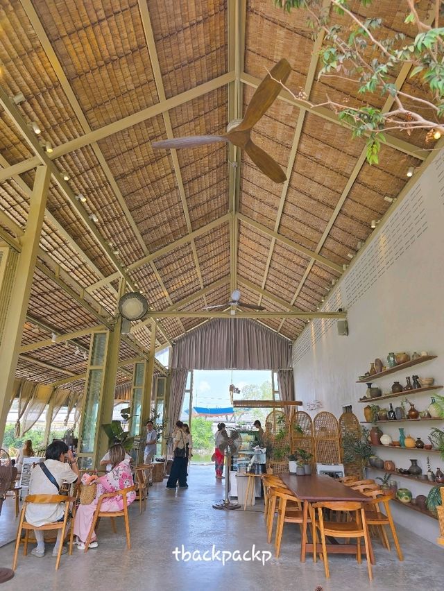 Cafe ที่บางแสน ฟีลเขาใหญ่ Serene House Cafe 🏡