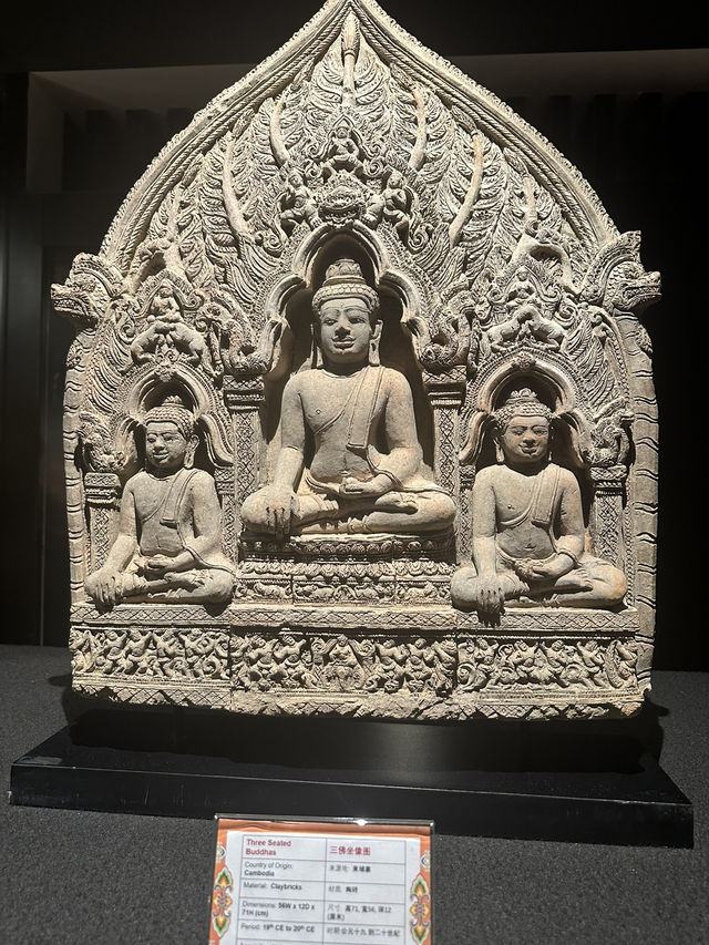 Exploring the Buddha Tooth Relic Temple – A Cultural Gem in the Heart of Singapore