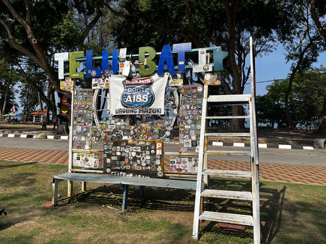 Teluk Batik – A Relaxing Summer Escape