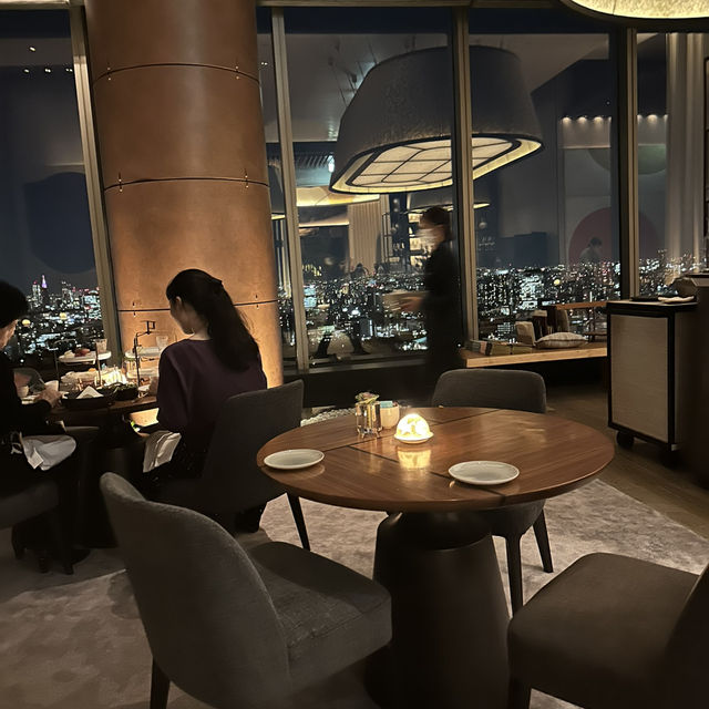 【最高峰レストラン】フォーシーズンズ東京大手町　est で頂く最高のディナー🍽️