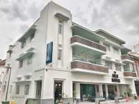 “Vintage Vibes in the Heart of Little India”