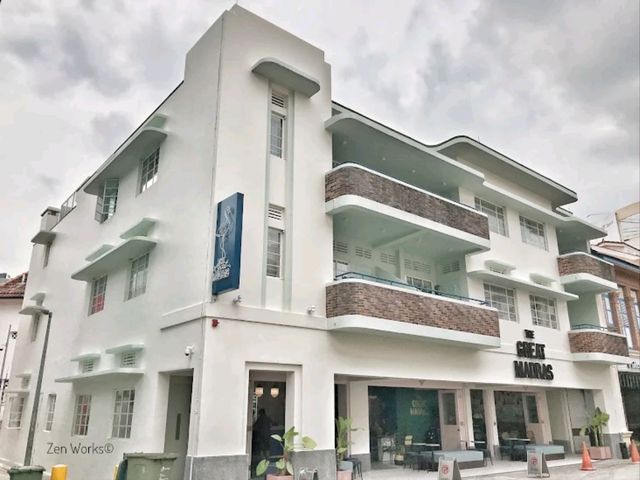 “Vintage Vibes in the Heart of Little India”