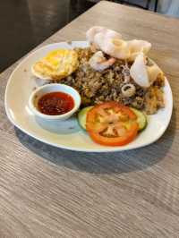 Pontianak's Spiritual Splendor & Seafood Delights