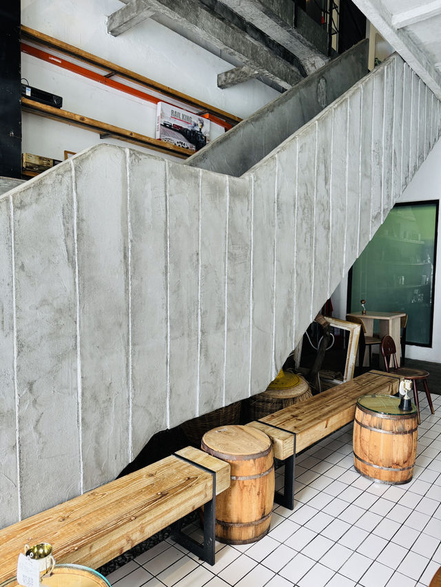Woo! Cafe – A Cozy Spot for Catching Up With Friends