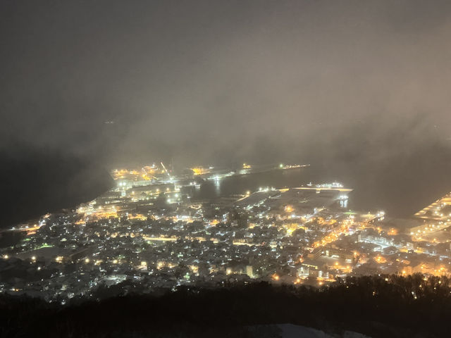 世界三大夜景之一！函館山夜色傾城，浪漫得讓人屏息