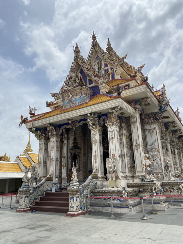 วัดปริวาสราชสงคราม วัดสวยมากกกก