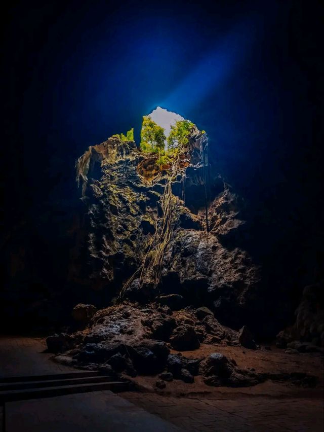 ถ้ำเขาหลวง เพชรบุรี
