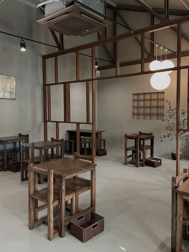 CAFE GORONG