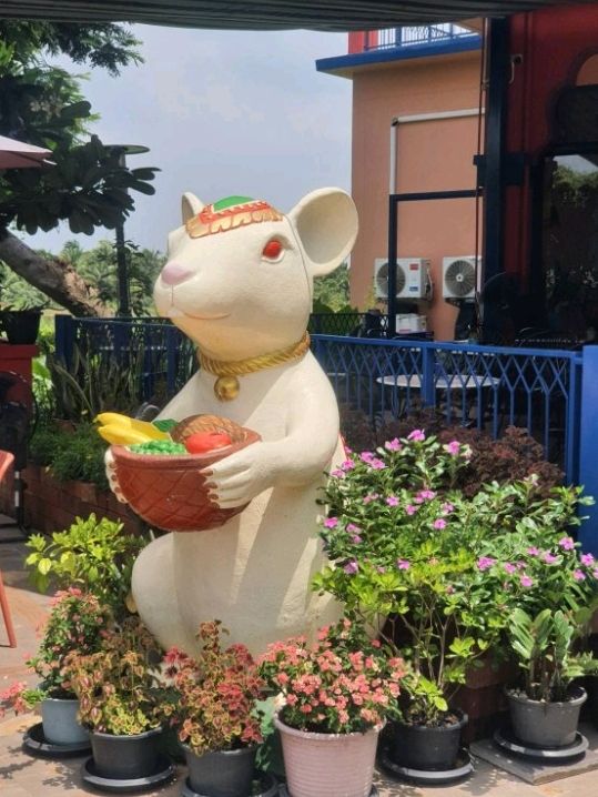 ชวนไปอุทยานพระพิฆเนศ องค์ยืน ฉะเชิงเทรา