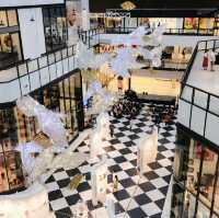  🖼️ River City Bangkok – ดินแดนแห่งศิลปะ