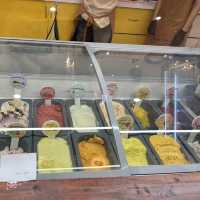 แวะพักร้อนที่ร้านไอศรีม แสนน่ารัก