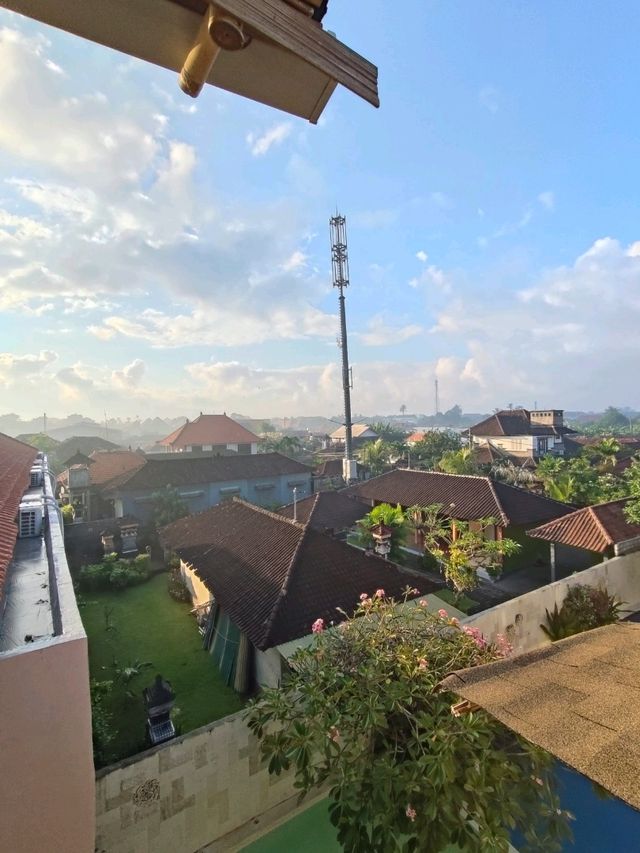 🏋️‍♂️ Rustic Rejuvenation at Sunshine Bali’s Outdoor Gym