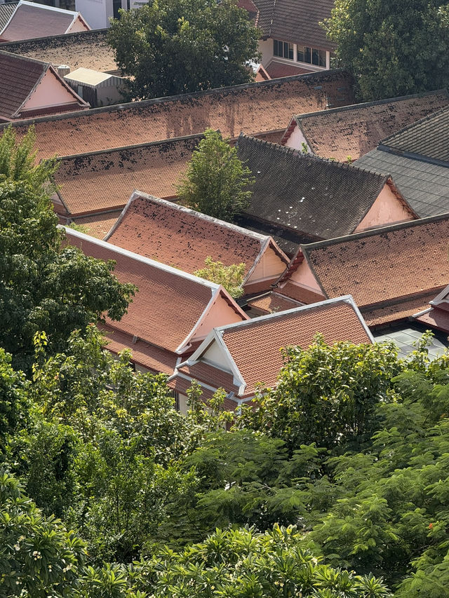 วัดสระเกศ: ความสงบกลางเมืองและวิวทิวทัศน์ 360 องศา