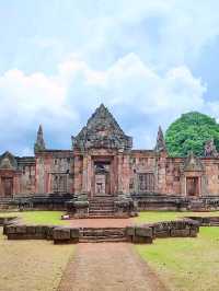 มาชมความงดงามของปราสาทเมืองต่ำกันไหม