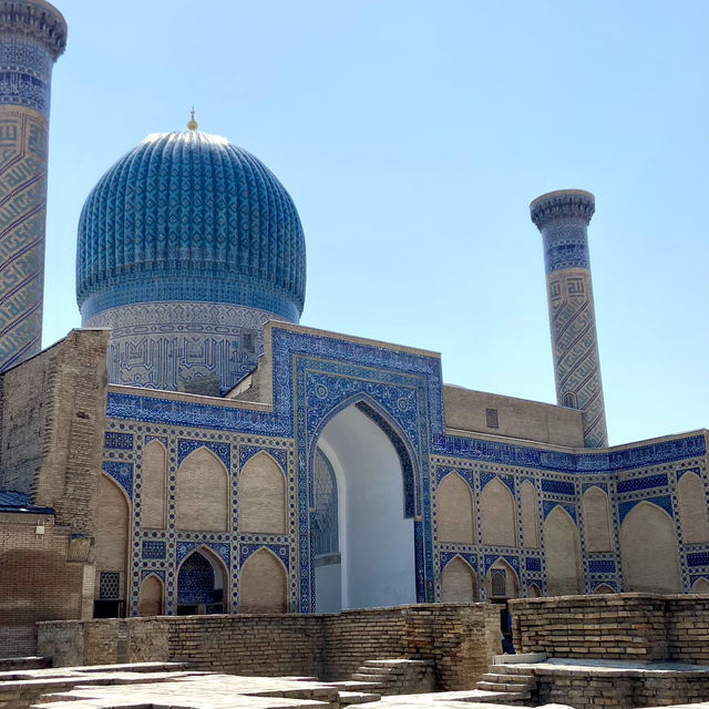 Discover the Timeless Charm of Gur-I Amir on a Budget!