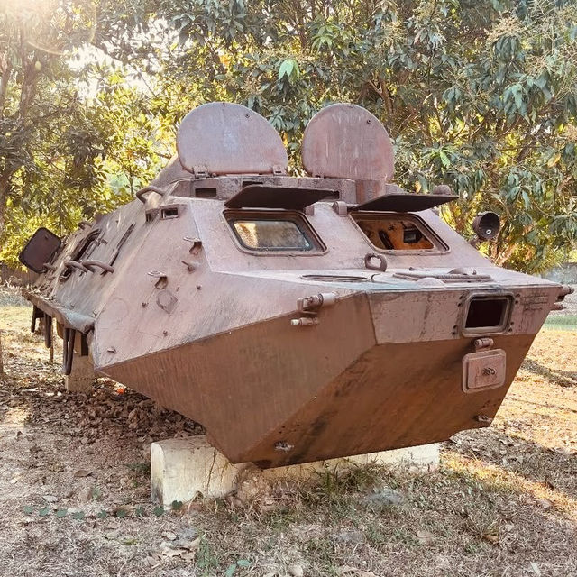 🔥 "Echoes of Conflict: A Solo Journey Through Siem Reap’s War Museum" 💣