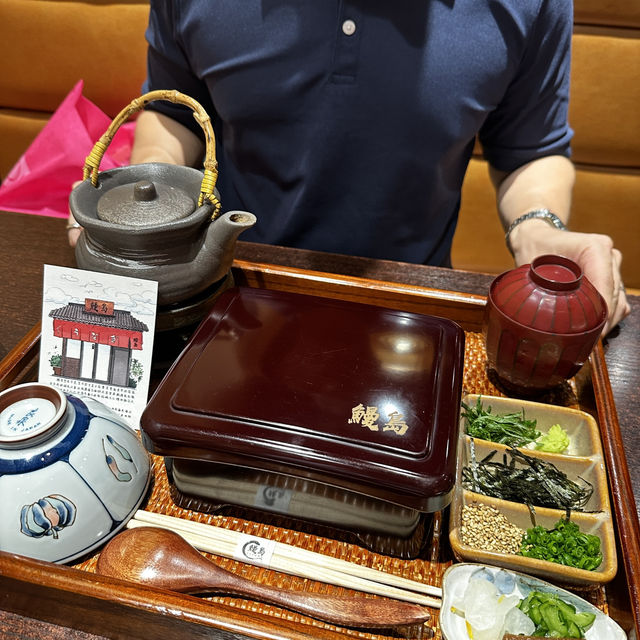칭다오에서 장어덮밥을 꼭 드셔보세요 鳗岛·炭烧鳗鱼专门店(上杭路总店)