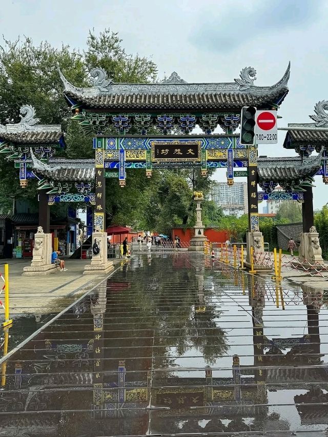 Discover Serenity and Culture at Wenshu Monastery in Chengdu