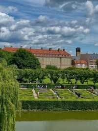 Exploring the Timeless Beauty of Rosenborg Slott