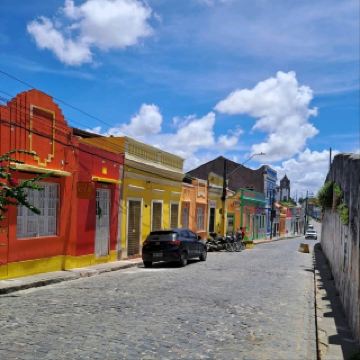 ดื่มด่ำกับเสน่ห์อันหลากสีสันของเมืองโอลินดา