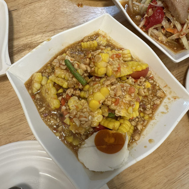 🥗 แซ่บทุกเมนู! รีวิวร้านจัดจ้าน จตุจักร