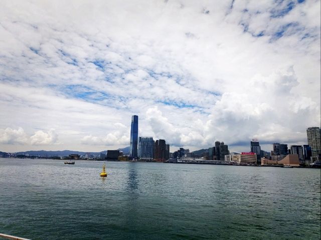 金鐘添馬公園看維港景色