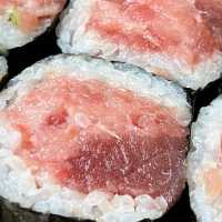 【東京/築地🇯🇵】マグロぎっしり贅沢巻き🐟丸豊