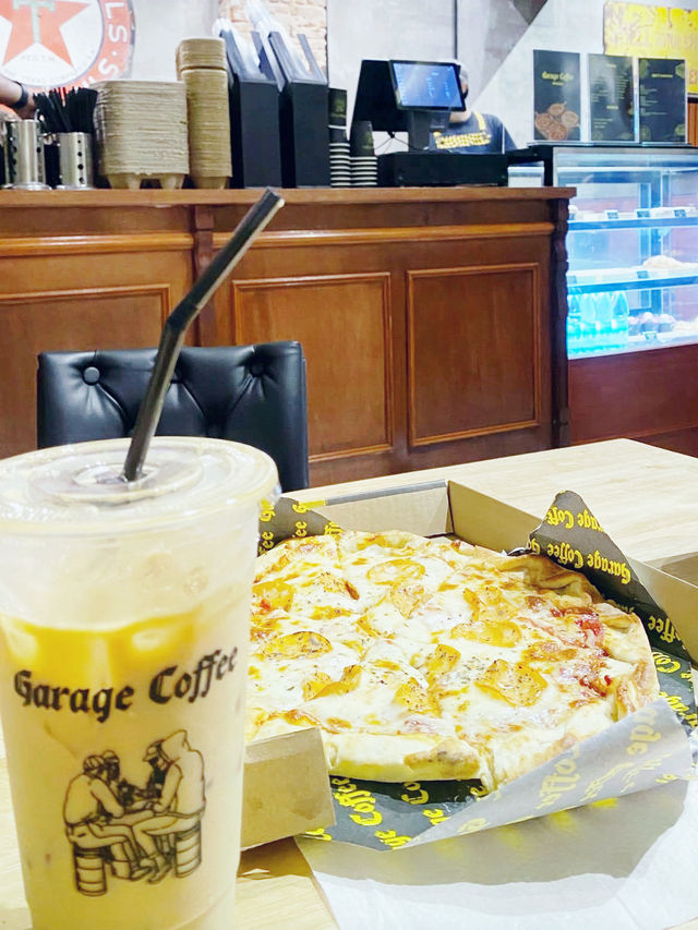 Garage Coffee House @ Kemaman — Where Coffee Meets Craft 