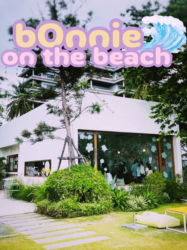 bOnnie on the beach