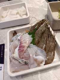 今天吃撐了！火鍋界天花板:SRF和牛+哈根達斯任性吃