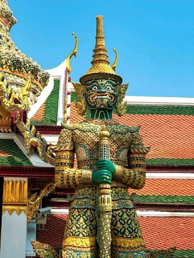 神聖瑰寶:玉佛寺的壯麗風采