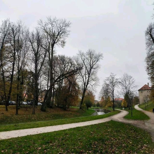 童話感爆棚🇨🇿契斯基庫倫隆｜伏爾塔瓦河畔夢幻小鎮打卡攻略