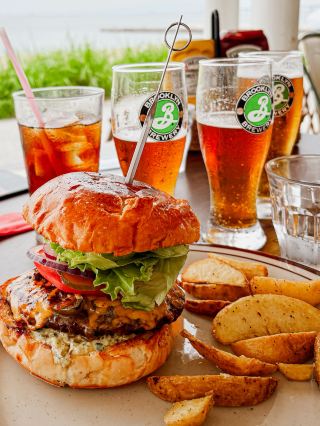 [Osaka] Enjoy a blissful bite while feeling the sea breeze All Good Burger🍔