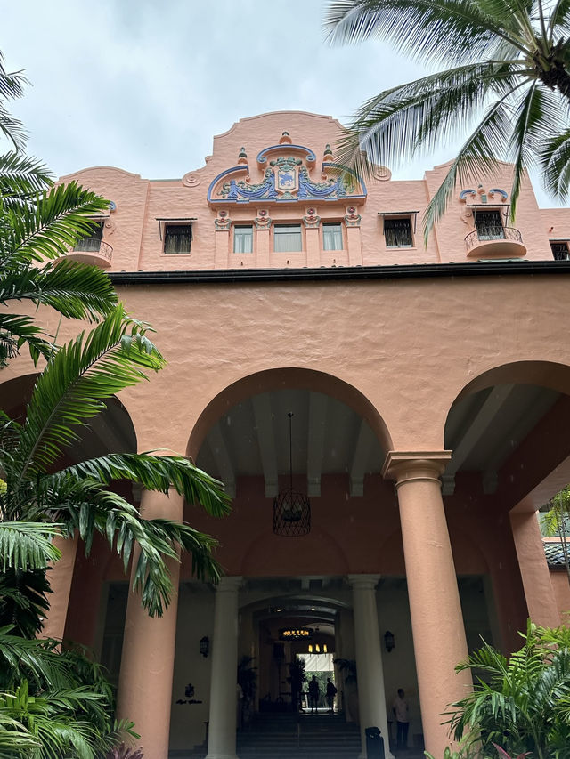 “ピンクパレス”で過ごす特別な時間🌺「ロイヤルハワイアン」🏖️✨ “ピンクパレス”で過ごす特別な時間🌺「ロイヤルハワイアン」🏖️✨