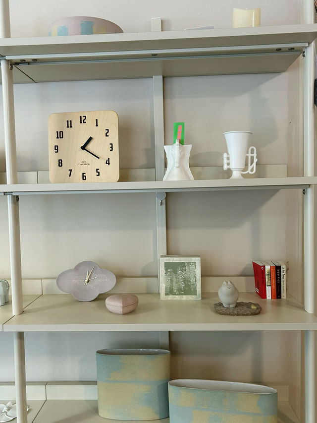 사당동 골목 앞, 전시공간 같은 아늑한 카페🦢🤍