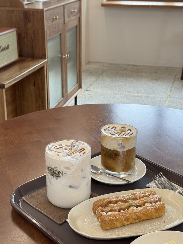 🍰 따뜻한 하루를 채우는 공주의 맛, 마롱드공주와 쌍신집칼국수 🌿