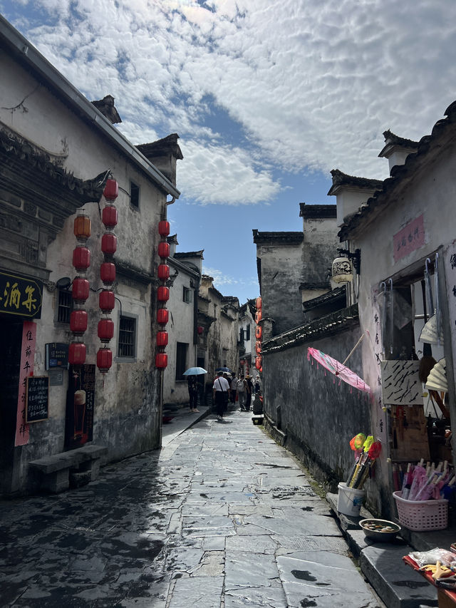 🇨🇳 Wandering Through Time — Xidi & Hongcun, the Soul of Anhui 🇨🇳 Wandering Through Time — Xidi & Hongcun, the Soul of Anhui
