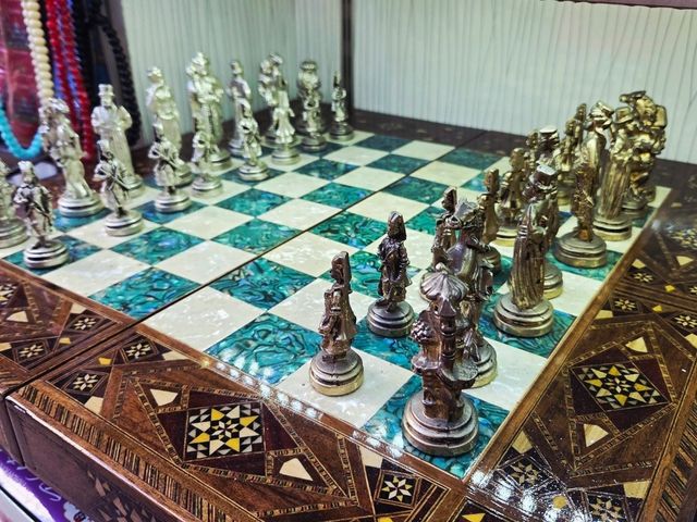 Chess Meets Art: Hidden Handcrafted Treasures in Süleymaniye ♟️🪙 Chess Meets Art: Hidden Handcrafted Treasures in Süleymaniye ♟️🪙