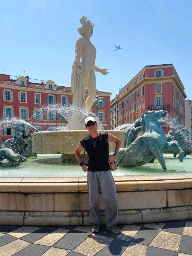 Путешествие в Ниццу: Площадь Массена